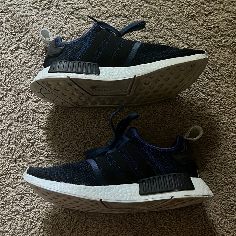 Adidas Nmd R1 - image 3